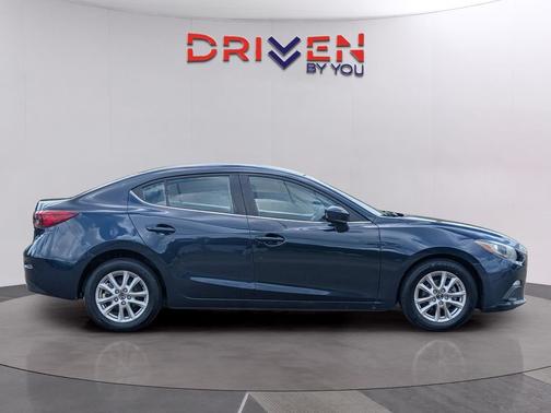 2016 Mazda Mazda3 i Sport