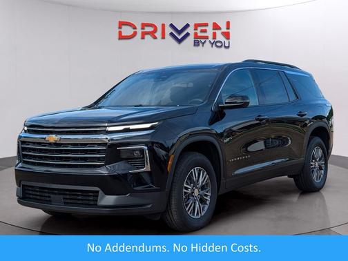 Mosaic Black Metallic 2026 Chevrolet Traverse LT