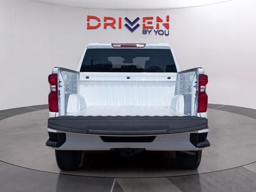 Summit White 2026 Chevrolet Silverado 1500 RST