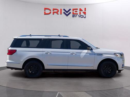 2019 Lincoln Navigator L Reserve