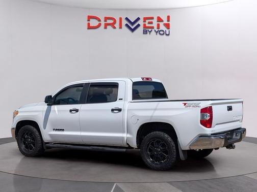 Super White 2016 Toyota Tundra SR5