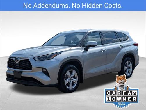 2022 Toyota Highlander LE
