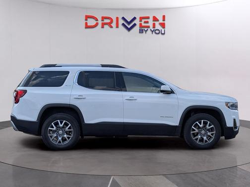 2023 GMC Acadia AWD SLT