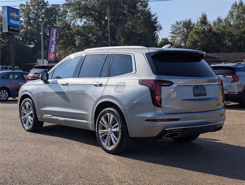2023 Cadillac XT6 Premium Luxury FWD
