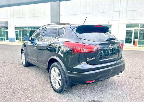 2017 Nissan Rogue Sport SV