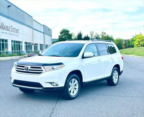 2011 Toyota Highlander SE