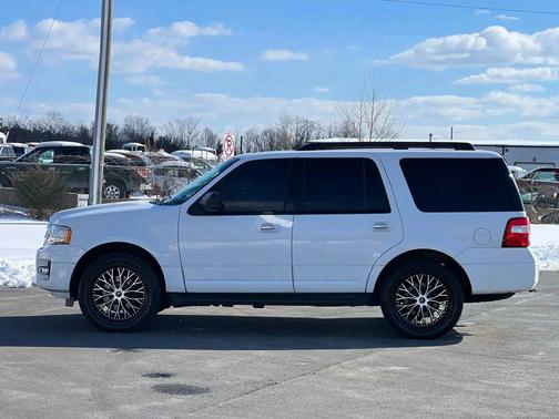 2017 Ford Expedition XLT