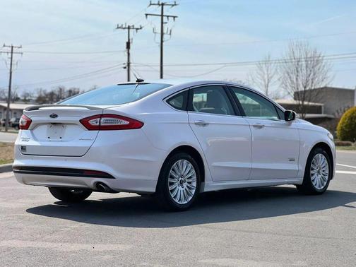 2014 Ford Fusion Energi Titanium