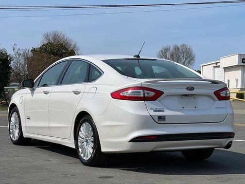 2014 Ford Fusion Energi Titanium