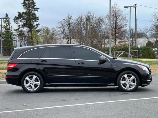 Black 2012 Mercedes-Benz R-Class 4MATIC