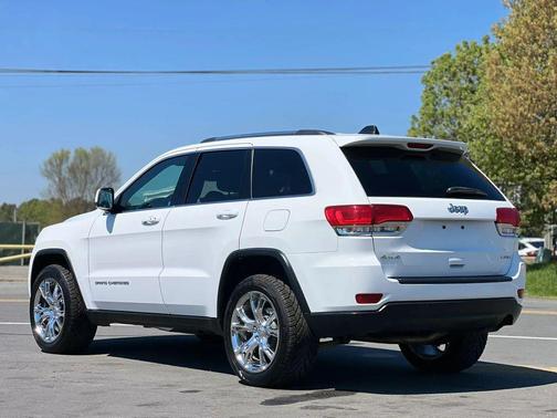 Bright White Clearcoat 2016 Jeep Grand Cherokee Laredo