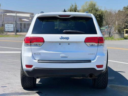 Bright White Clearcoat 2016 Jeep Grand Cherokee Laredo