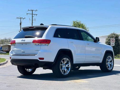 Bright White Clearcoat 2016 Jeep Grand Cherokee Laredo