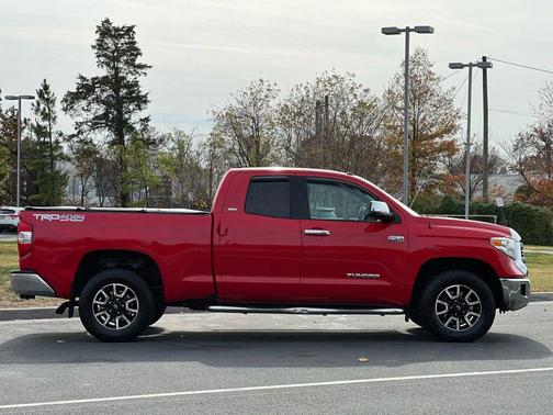 2014 Toyota Tundra SR5
