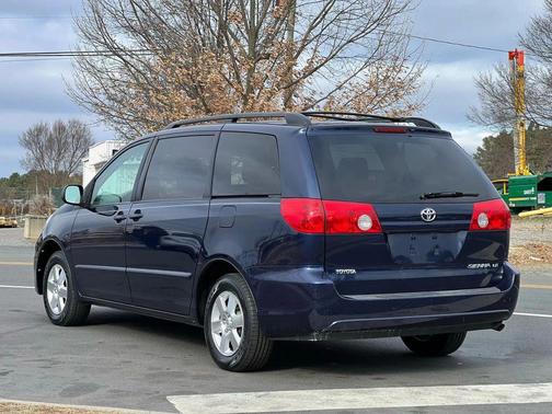 2006 Toyota Sienna LE