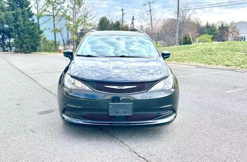 2021 Chrysler Voyager LXI