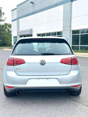 2015 Volkswagen Golf GTI 2.0T S 4-Door