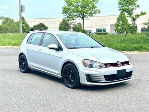 2015 Volkswagen Golf GTI 2.0T S 4-Door