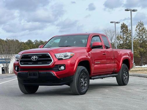 2017 Toyota Tacoma SR5
