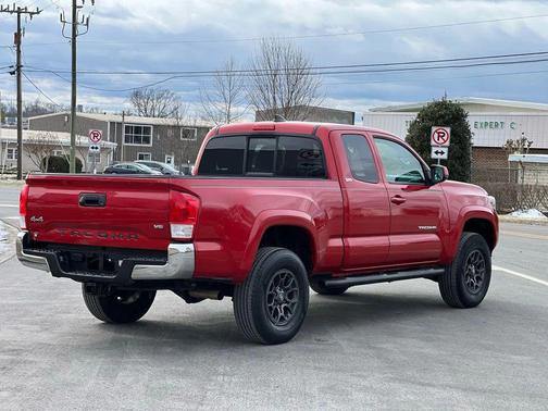 2017 Toyota Tacoma SR5