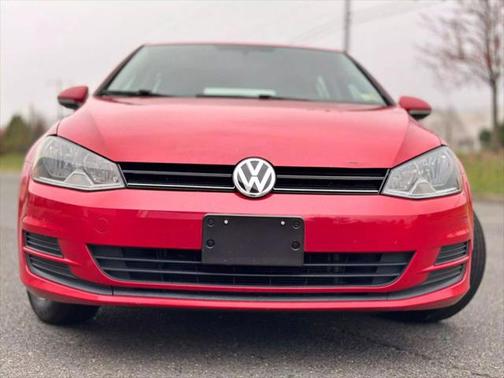 2017 Volkswagen Golf TSI SE 4-Door