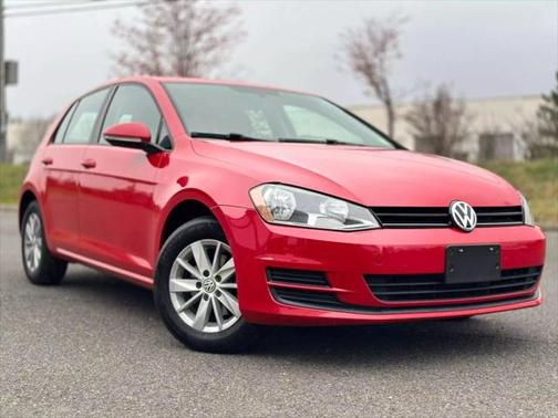 2017 Volkswagen Golf TSI SE 4-Door