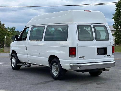 Oxford White 2011 Ford E150 Cargo