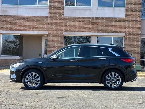 Mineral Black 2021 INFINITI QX50 ESSENTIAL AWD