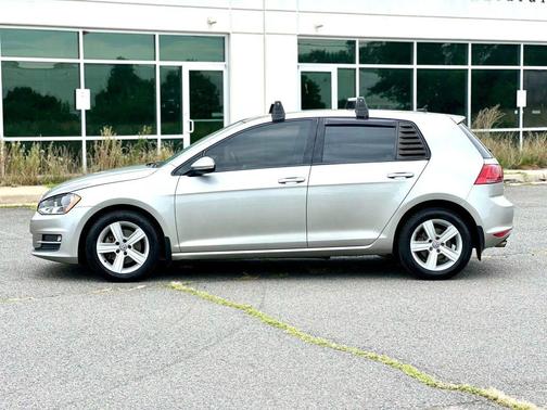 2017 Volkswagen Golf TSI Wolfsburg Edition 4-Door