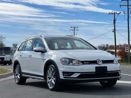 2017 Volkswagen Golf Alltrack TSI SEL
