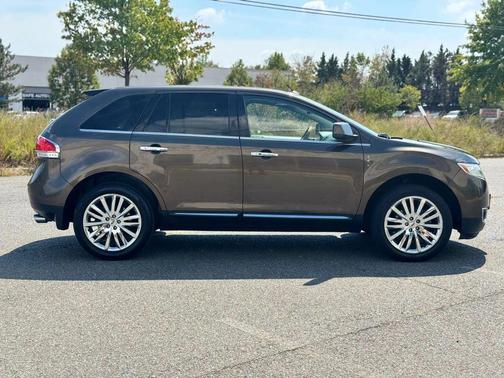 2011 Lincoln MKX Base