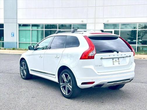2017 Volvo XC60 T6 Dynamic