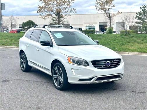 2017 Volvo XC60 T6 Dynamic