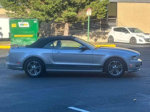 2014 Ford Mustang V6 Premium