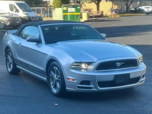 2014 Ford Mustang V6 Premium
