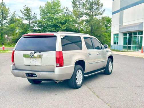 2008 Cadillac Escalade ESV Standard