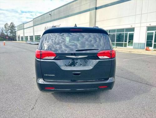 2021 Chrysler Voyager LXI