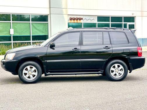 2003 Toyota Highlander Base