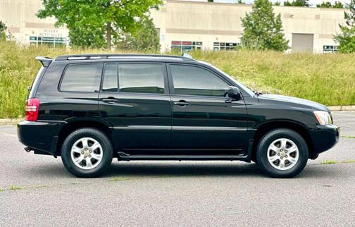 2003 Toyota Highlander Base