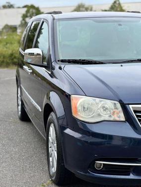 2012 Chrysler Town & Country Touring-L