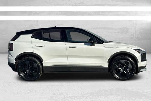 Crystal White 2026 Volvo EX30 TWIN MOTOR CROSS COUNTRY ULTRA