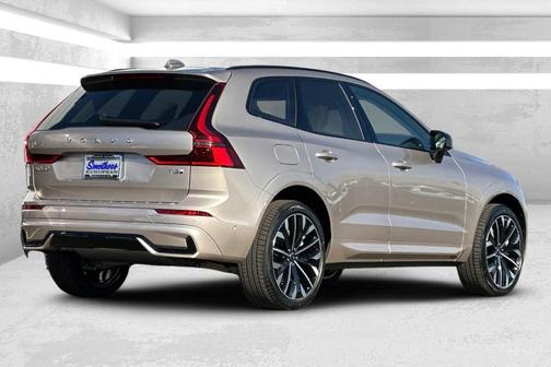 Bright 2026 Volvo XC60 Plug-In Hybrid T8 Ultra