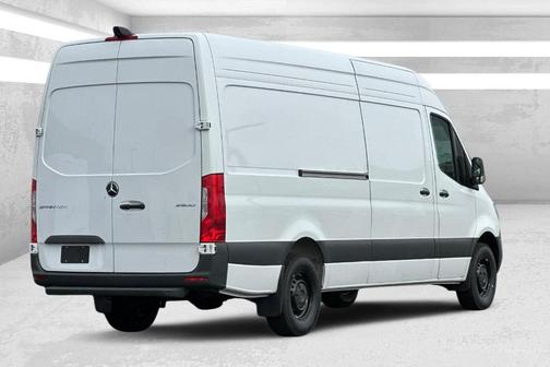 Arctic White 2025 Mercedes-Benz Sprinter 2500 170 WB