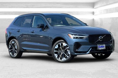 Denim Blue Metallic 2026 Volvo XC60 Plug-In Hybrid T8 Plus