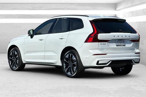 Crystal White 2026 Volvo XC60 B5 Plus