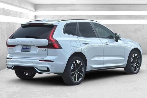 Crystal White 2026 Volvo XC60 B5 Plus