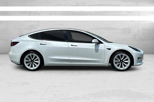 Pearl White Multi 2023 Tesla Model 3 Base