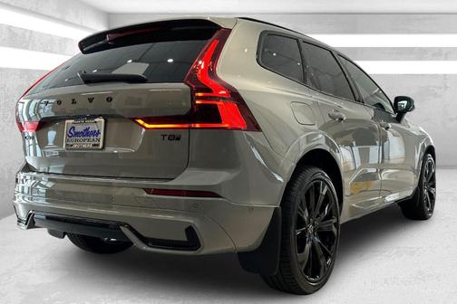 Gray Metallic 2026 Volvo XC60 Plug-In Hybrid T8 Ultra Black Edition