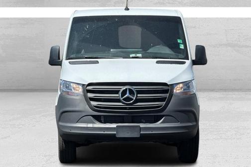 Arctic White 2024 Mercedes-Benz Sprinter 2500 144 WB