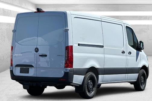 Arctic White 2024 Mercedes-Benz Sprinter 2500 144 WB